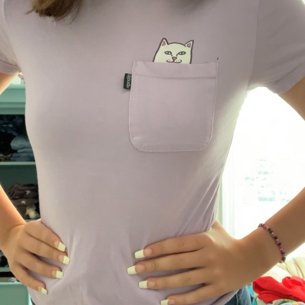 Zumiez lavender middle finger cat tee